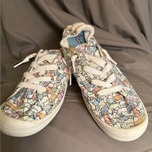 Skechers Bobs Womens Beach
Bingo UNDER SUPERVISION
Slip-On Shoe Dog Print Sz 9.5